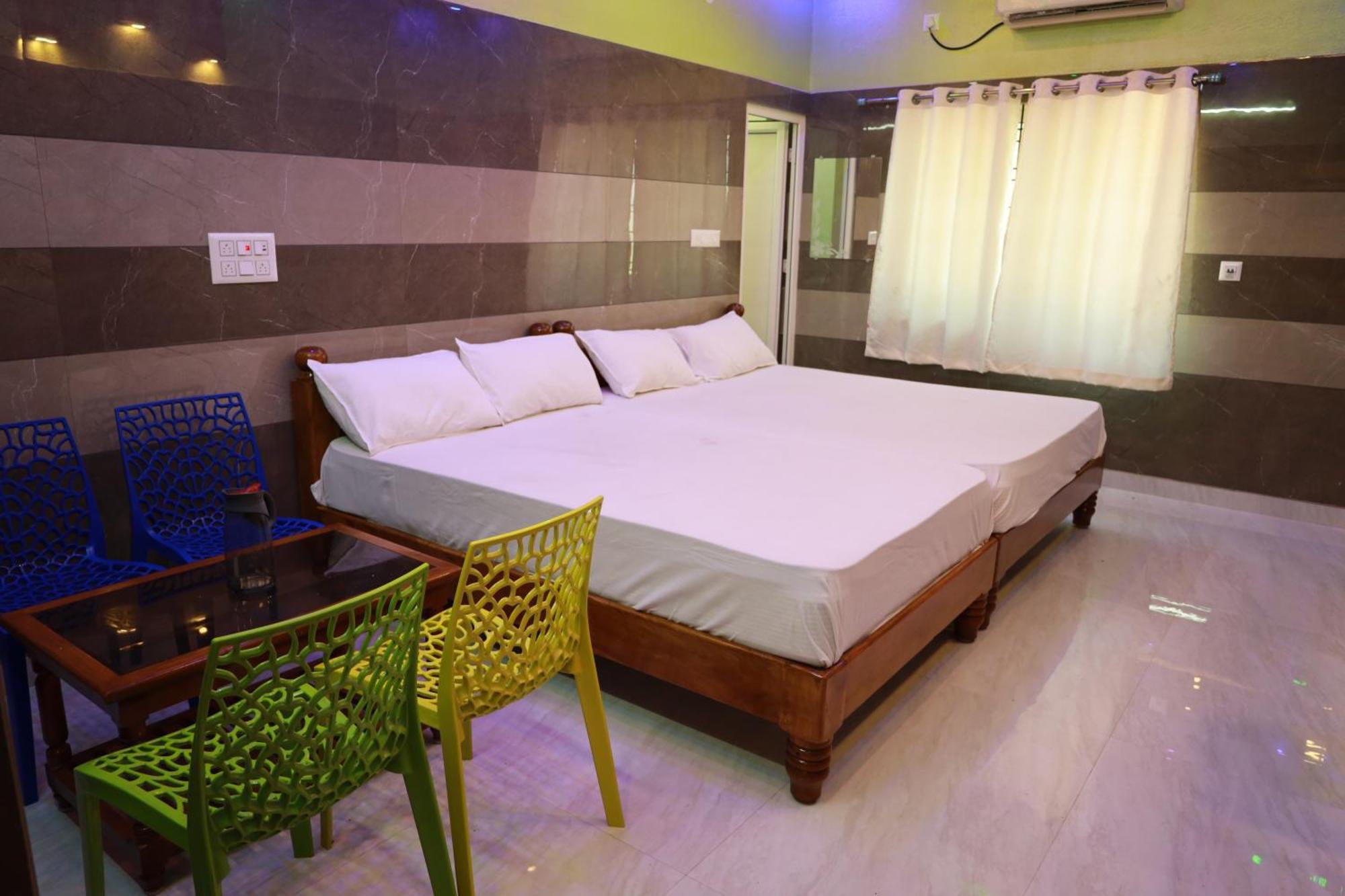 Hotel Rv Residency à Wodapatti Extérieur photo